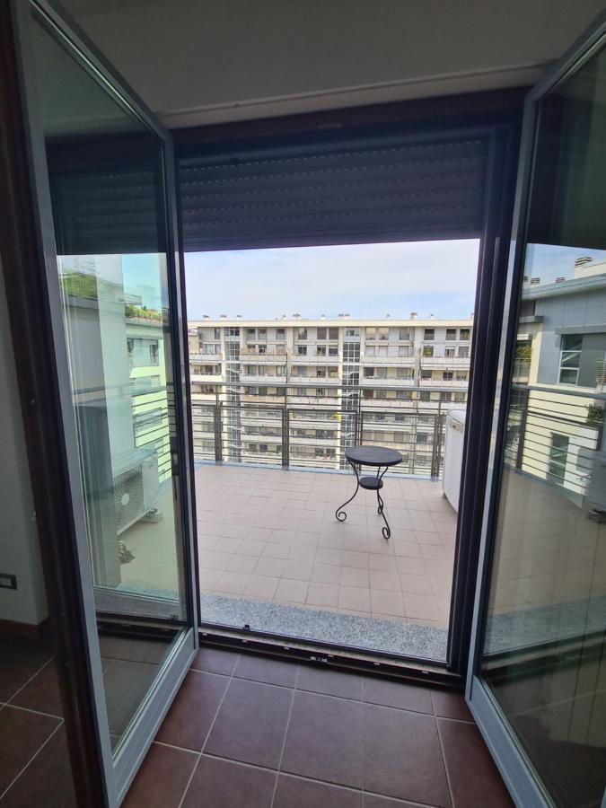 Milano Santa Giulia Business Apartment - Olimpiadi 26 Buitenkant foto