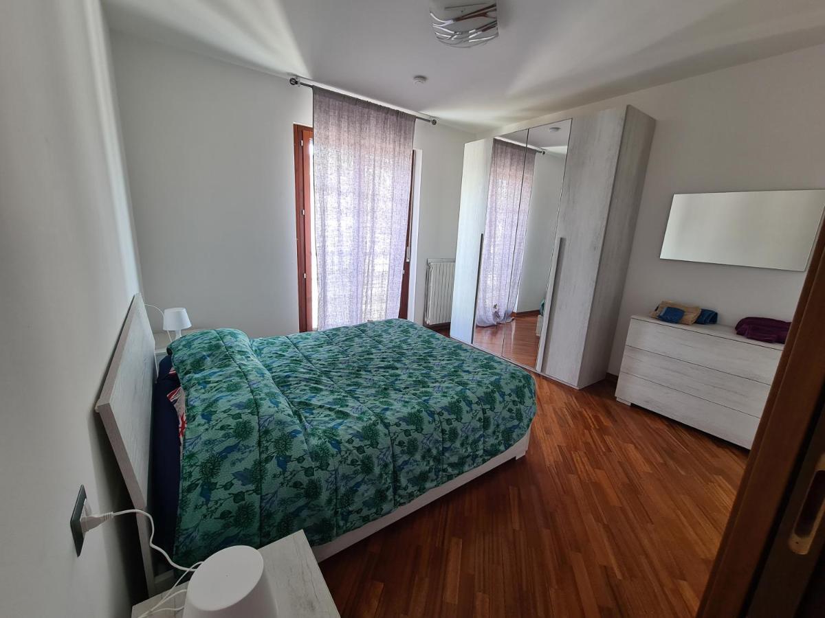 Milano Santa Giulia Business Apartment - Olimpiadi 26 Buitenkant foto